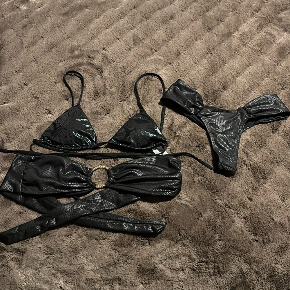 Berry Beachy Bikini set